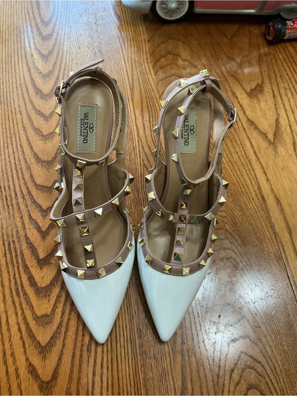Valentino White and Tan Rockstud Heels - Picture 2 of 9